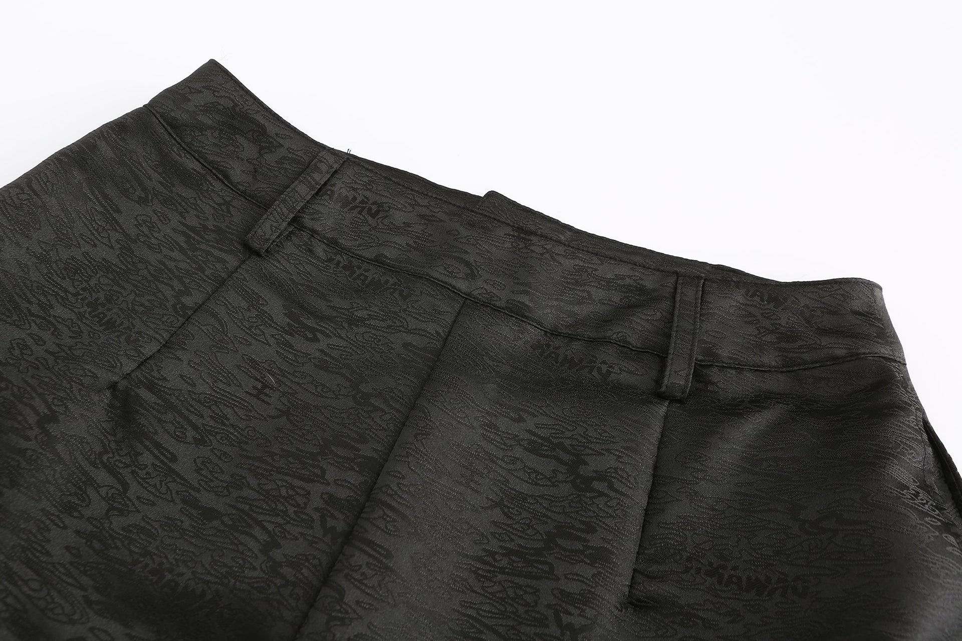 Peng Back Slit Cargo Midi Skirt, Mid Waist Fit, Back Center Slit, Side Pockets, Brocade Belt, DAWANG CUSTOM LOGO BROCADE, black, back close up