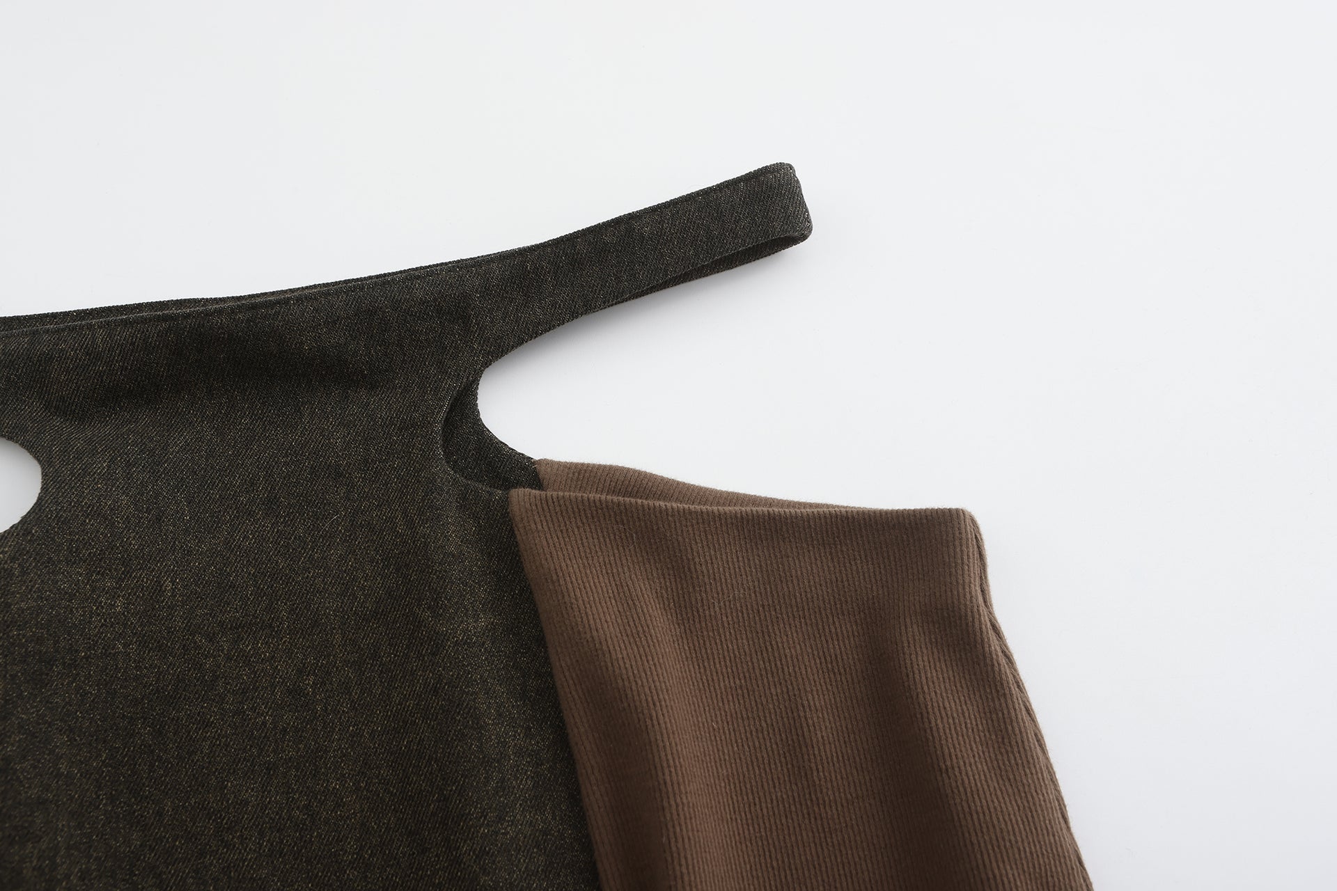 Mi Cutout Maxi Skirt, High/Mid Waist Fit, Cutout Detail on Waist, DA W- Embroidered Patch Belt Loops, right-side cutout close up