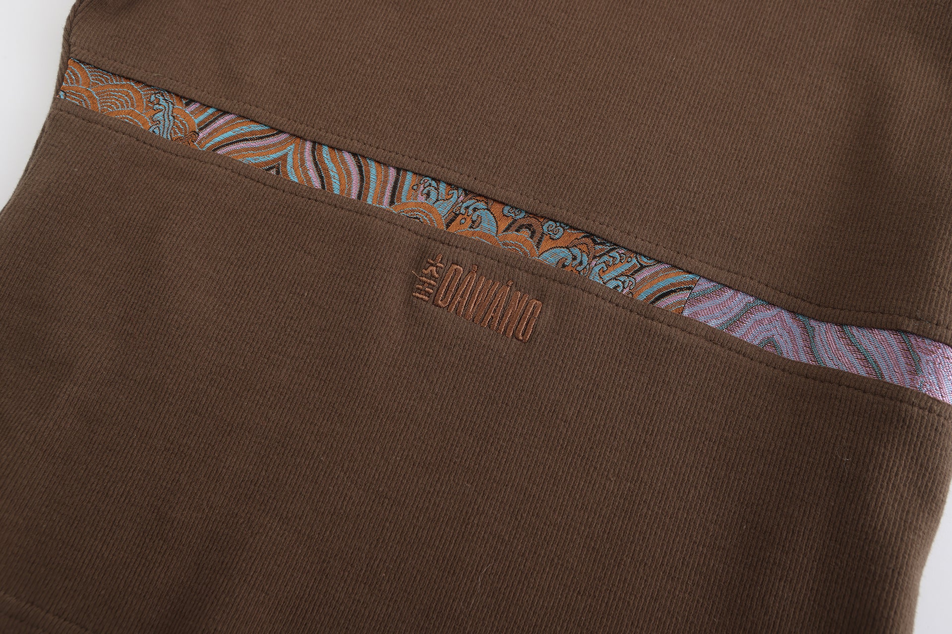 Xu Brocade Patch Knit Crop T Shirt