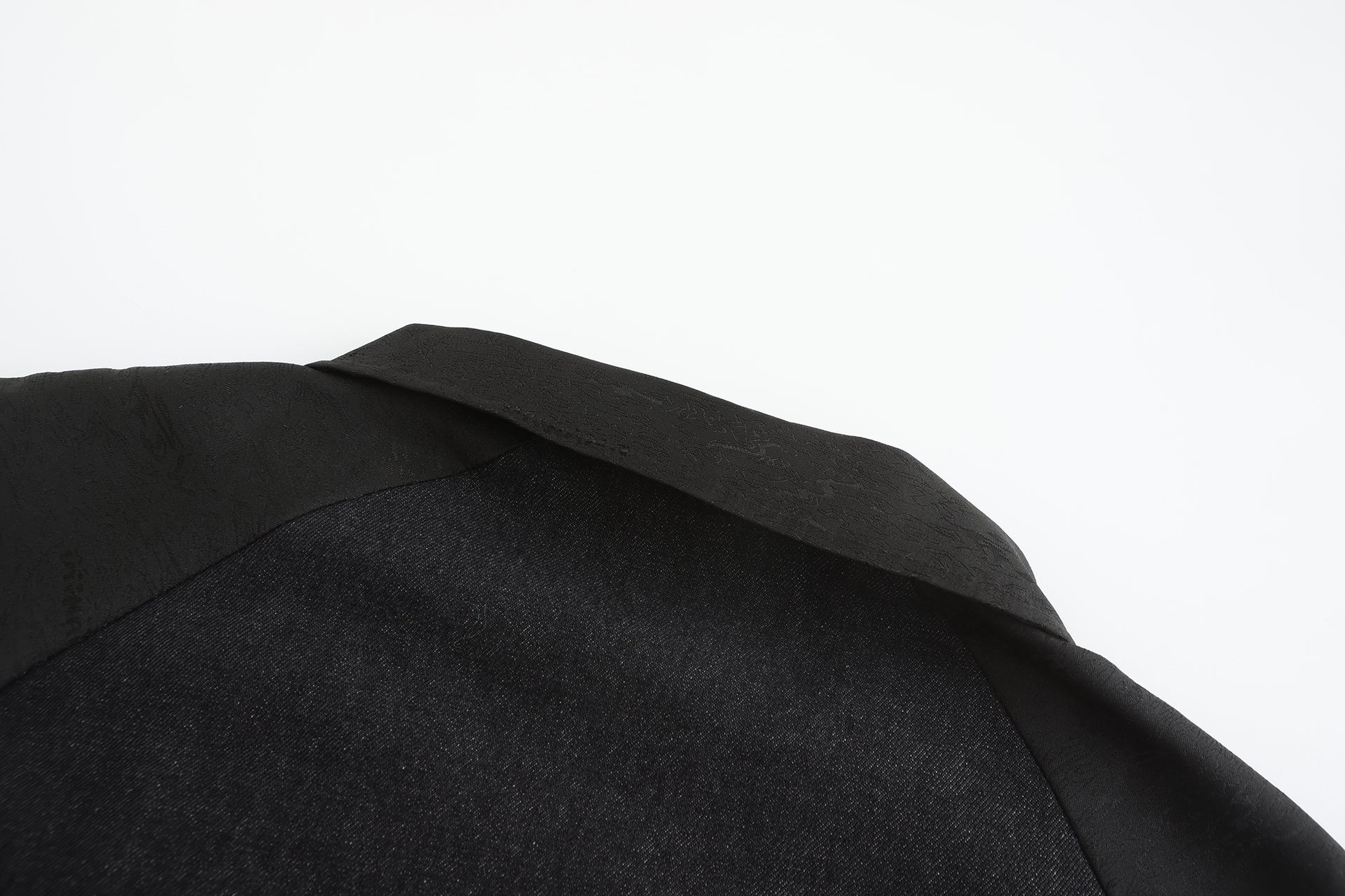Li Patch Collar Button Oversized Coat, Drop Shoulder Oversized, back collar close up
