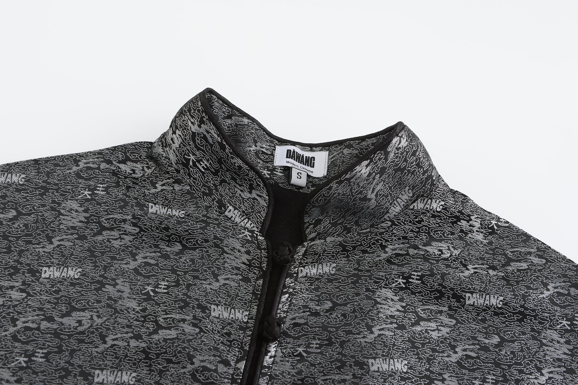 Luka Brocade Button Front Shirt, DAWANG Custom Logo, Contrast Color Brocade Button, Piping, Cotton Lining, collar close up