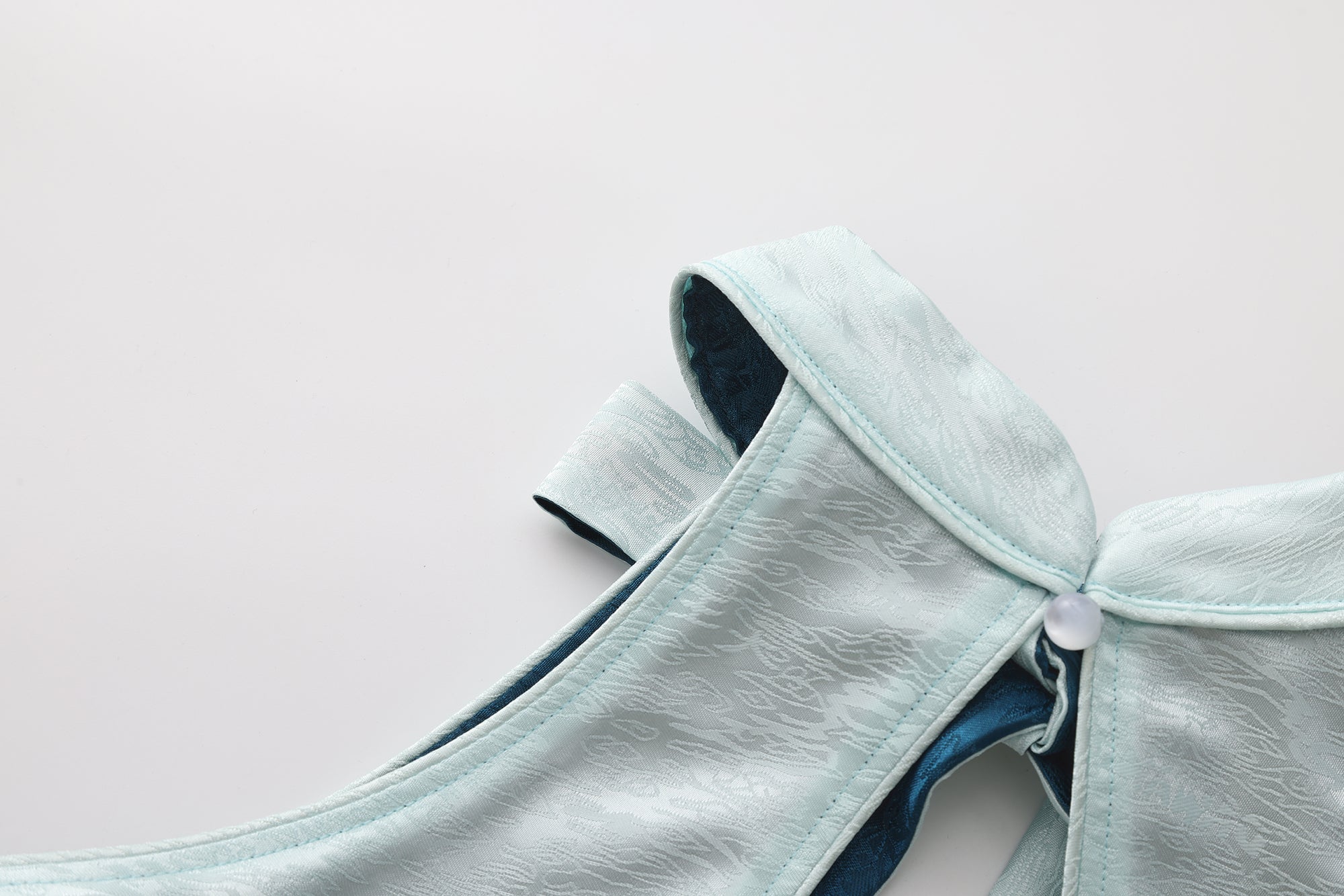 Xi Keyhole Reversible Tie-up Top Jade Blue